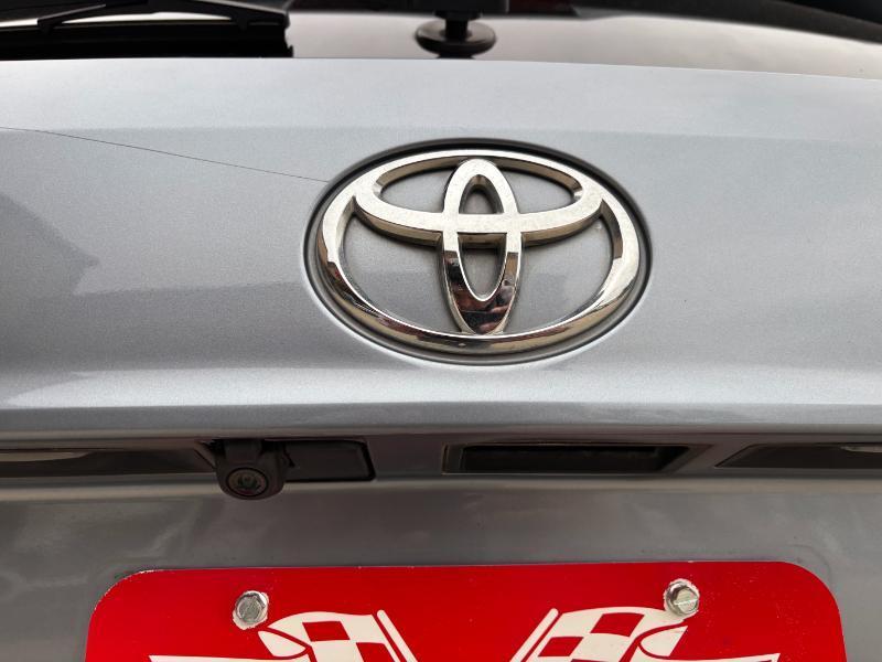 Toyota Highlander XLE FWD V6 2021