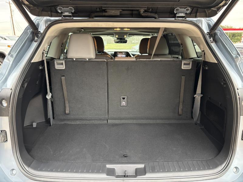 Toyota Highlander XLE FWD V6 2021