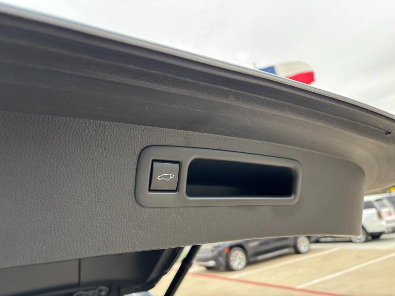 Toyota Highlander XLE FWD V6 2021