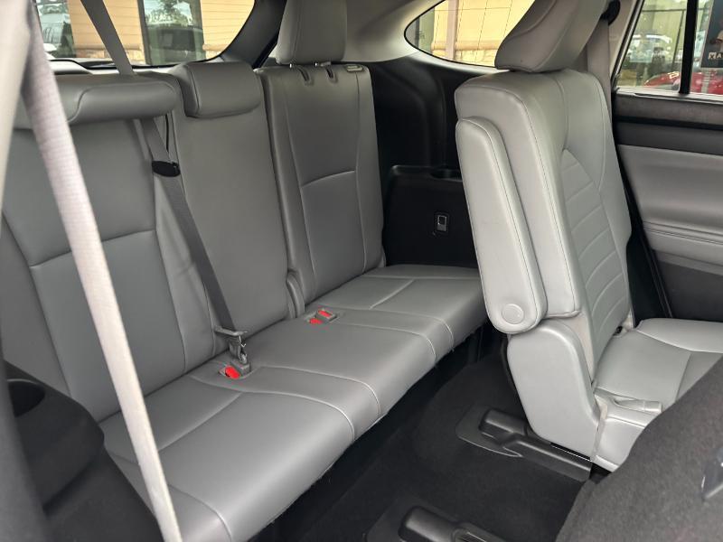 Toyota Highlander XLE FWD V6 2021