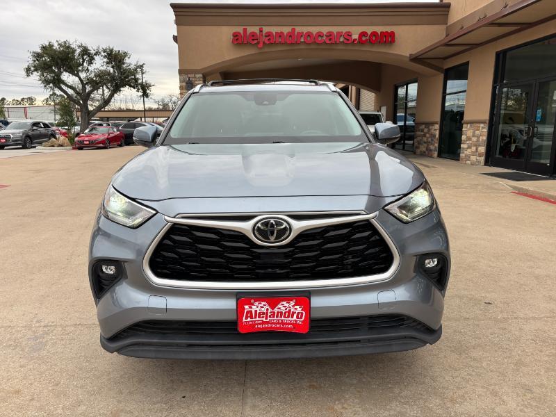 Toyota Highlander XLE FWD V6 2021