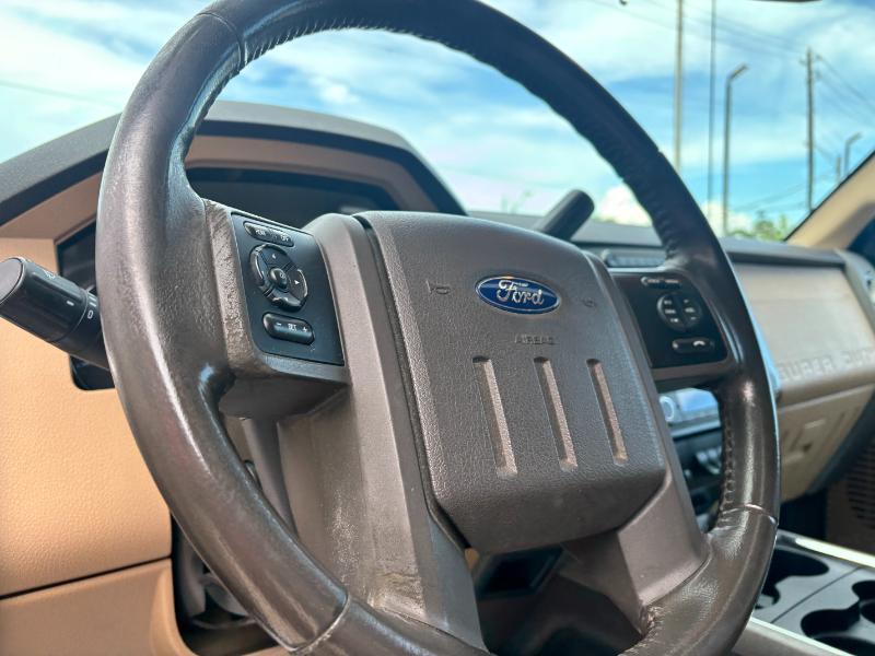 Ford F-250 SD XLT Crew Cab Long Bed 4WD 2011