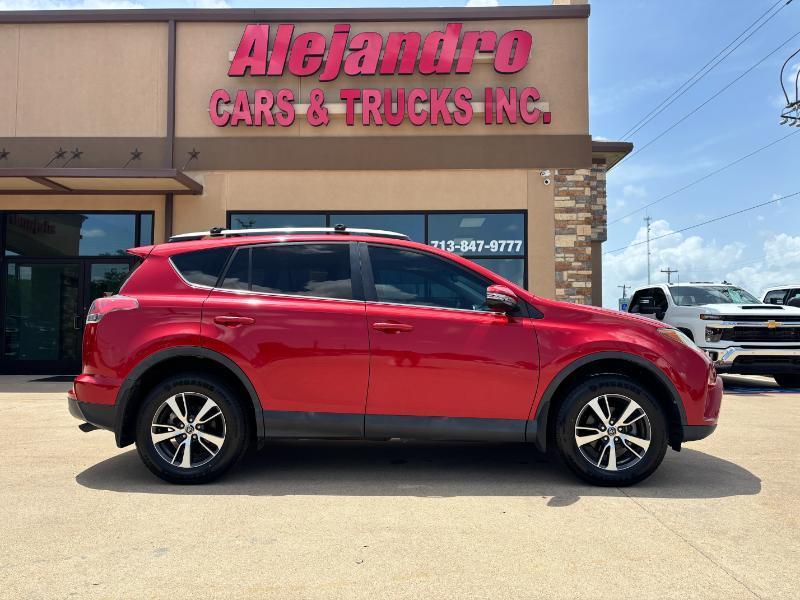 Toyota RAV4 XLE AWD 2016