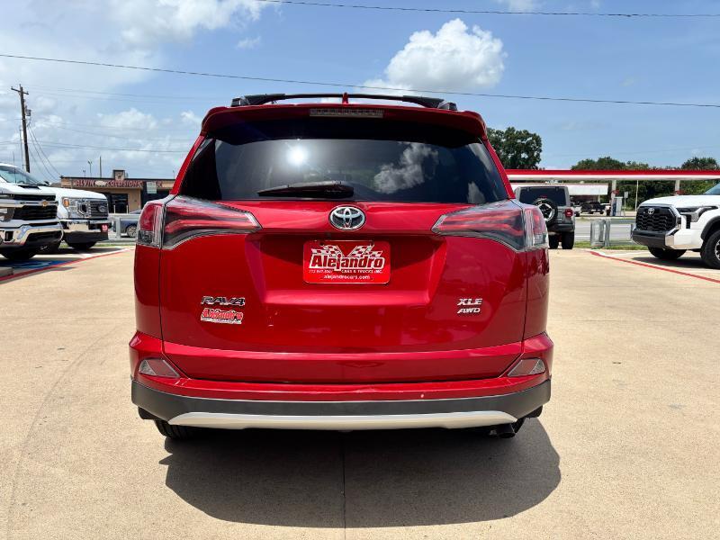 Toyota RAV4 XLE AWD 2016