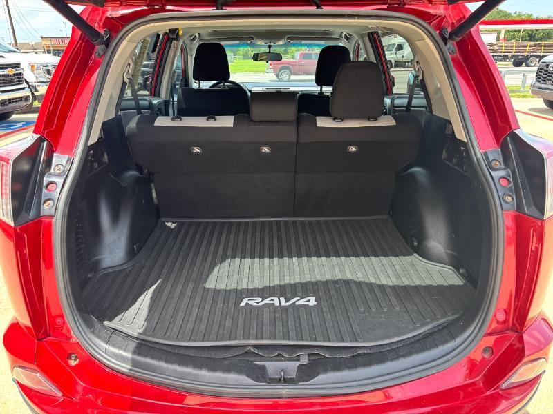 Toyota RAV4 XLE AWD 2016