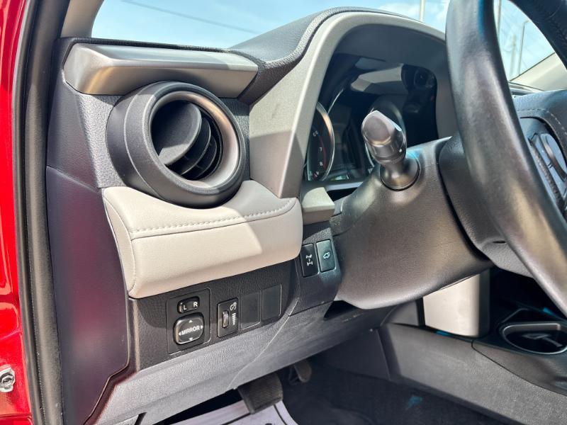 Toyota RAV4 XLE AWD 2016