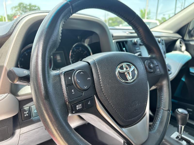Toyota RAV4 XLE AWD 2016