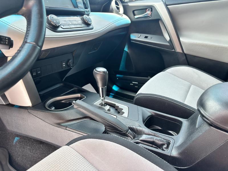 Toyota RAV4 XLE AWD 2016