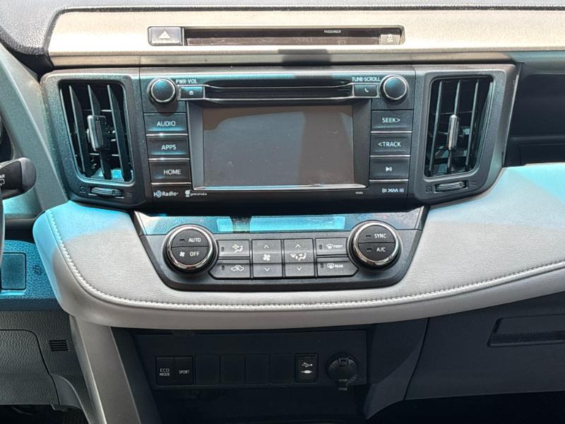 Toyota RAV4 XLE AWD 2016