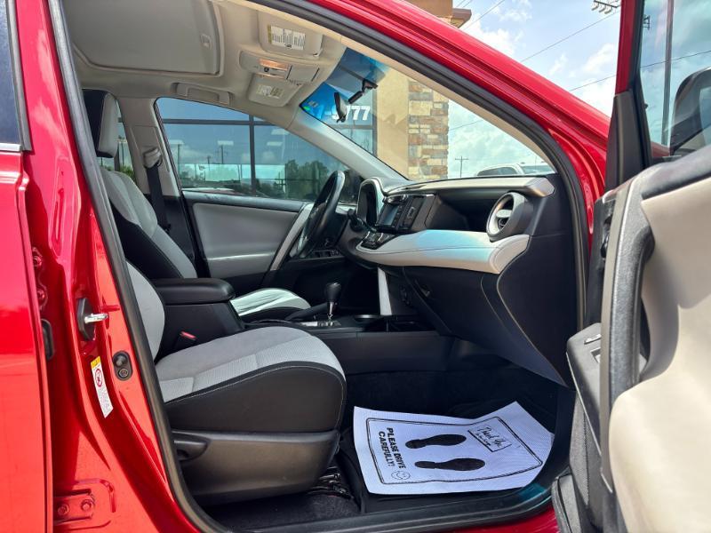 Toyota RAV4 XLE AWD 2016