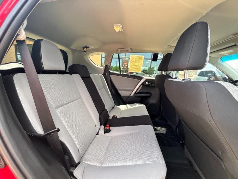 Toyota RAV4 XLE AWD 2016