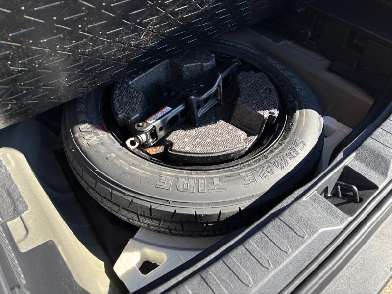 Toyota RAV4 LE AWD 2020