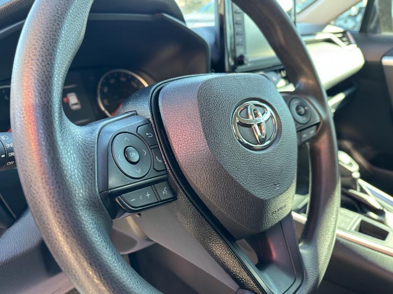 Toyota RAV4 LE AWD 2020