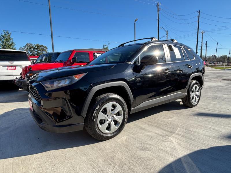 Toyota RAV4 LE AWD 2020