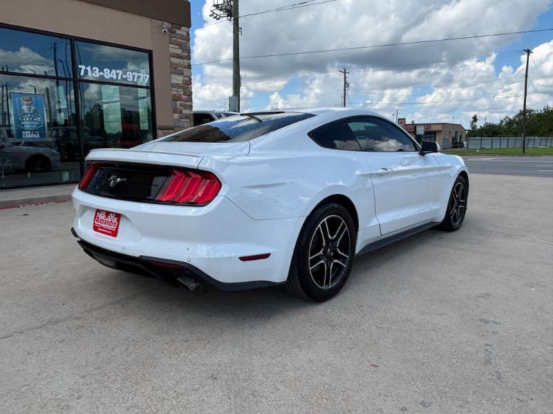 Ford Mustang EcoBoost Coupe 2018