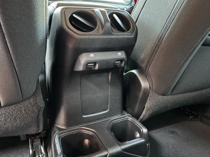 Jeep Wrangler Unlimited Sport 2018