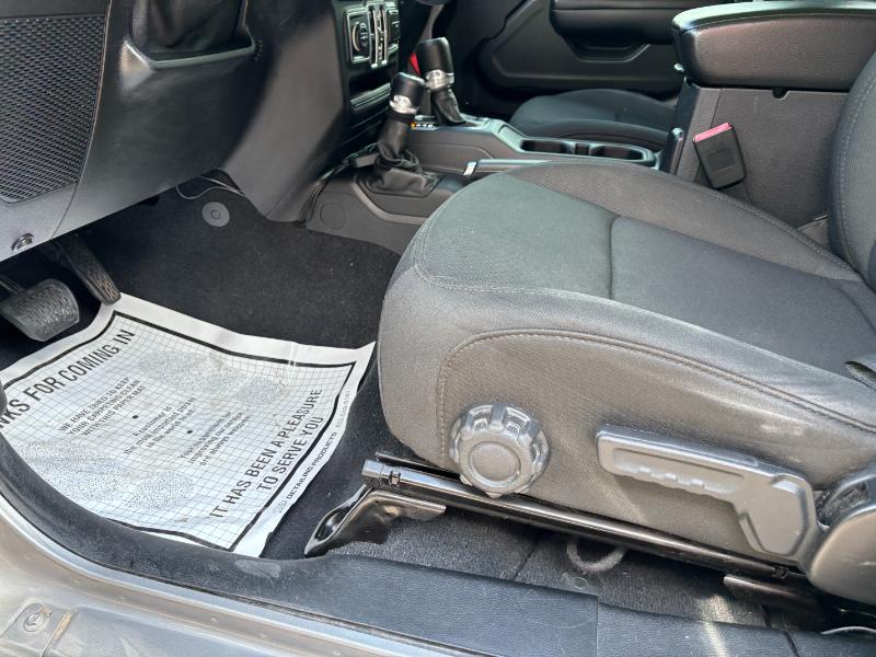 Jeep Wrangler Unlimited Sport 2018