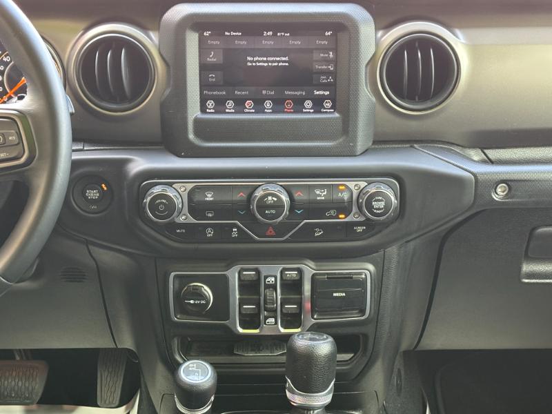 Jeep Wrangler Unlimited Sport 2018