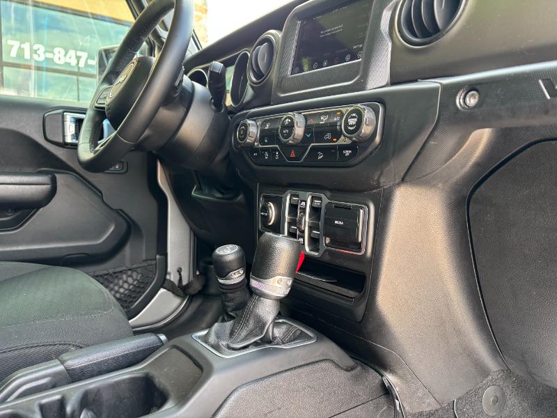 Jeep Wrangler Unlimited Sport 2018