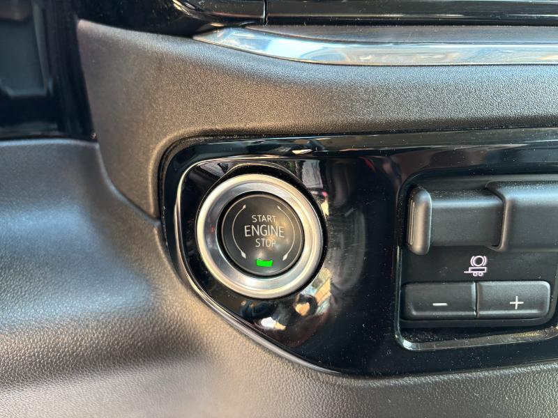 GMC Sierra 1500 SLT Crew Cab 2WD 2025