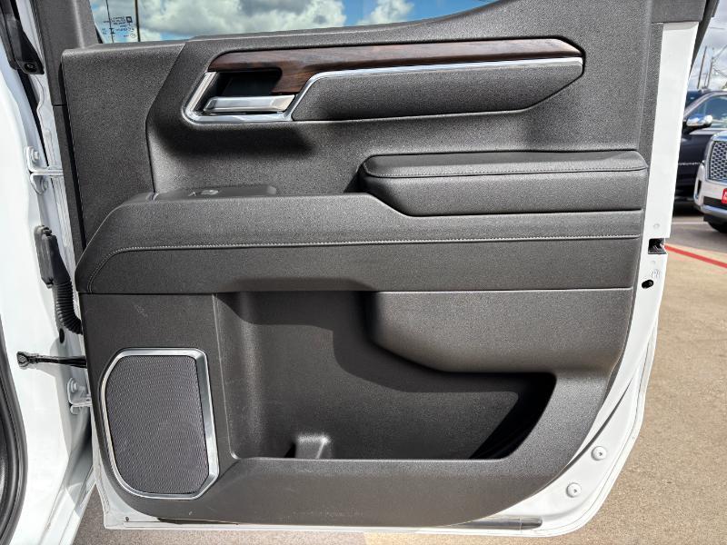 GMC Sierra 1500 SLT Crew Cab 2WD 2025