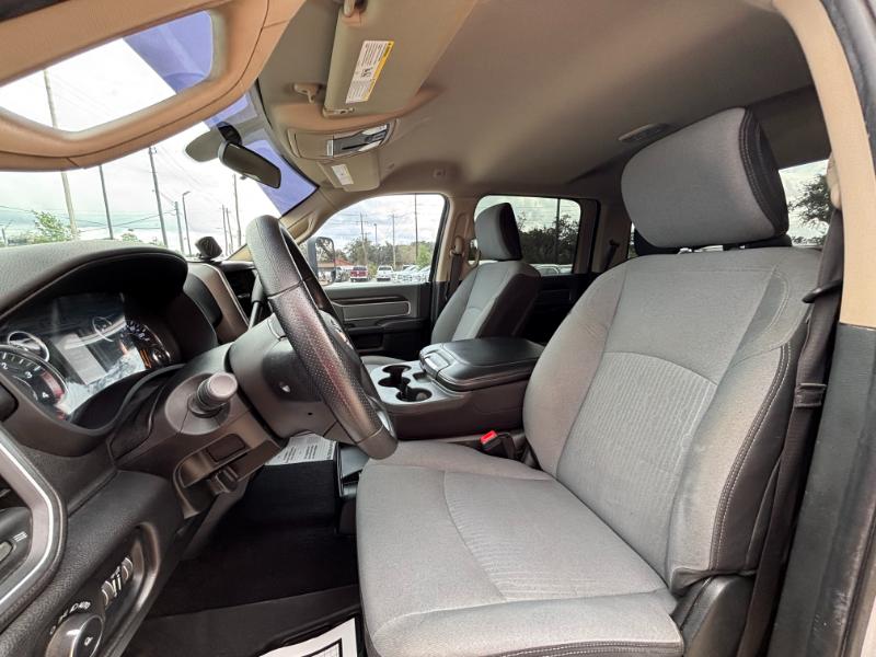 RAM 3500 Big Horn Crew Cab LWB 4WD DRW 2019