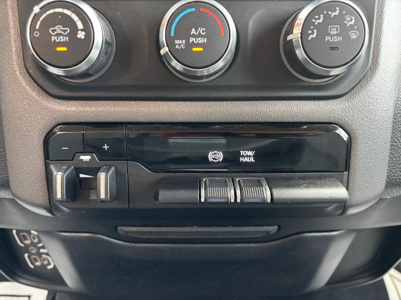 RAM 3500 Big Horn Crew Cab LWB 4WD DRW 2019