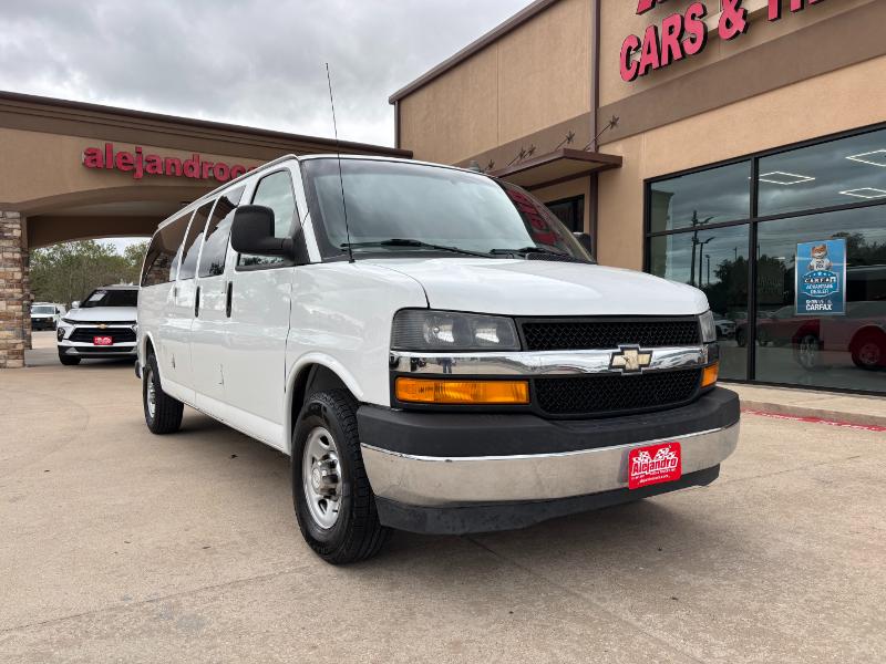 2018 Chevrolet Express LT 3500 Extended Passenger Van