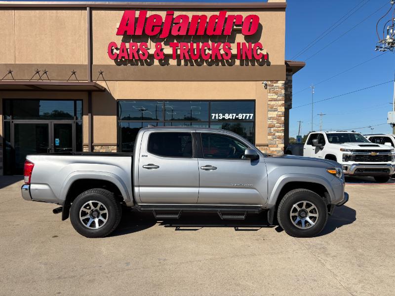 Toyota Tacoma SR5 Double Cab Long Bed V6 6AT 2WD 2017