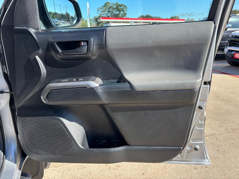 Toyota Tacoma SR5 Double Cab Long Bed V6 6AT 2WD 2017