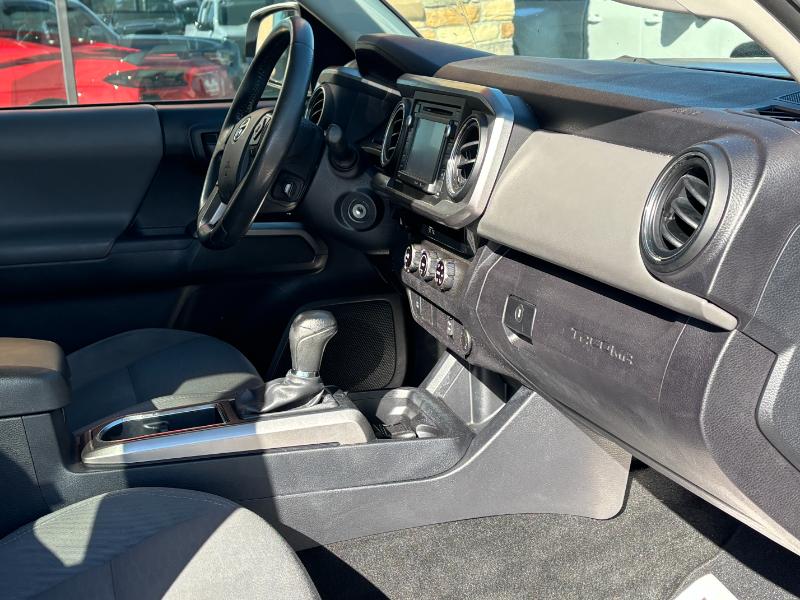 Toyota Tacoma SR5 Double Cab Long Bed V6 6AT 2WD 2017