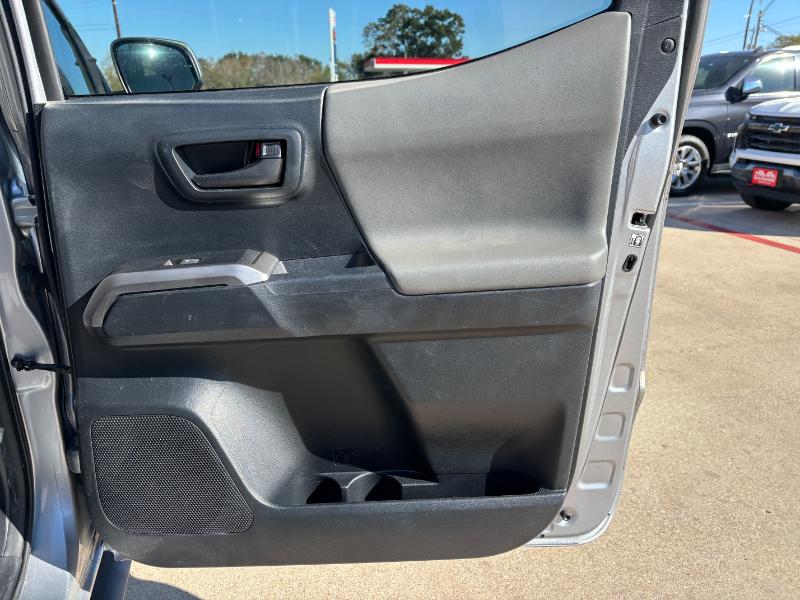 Toyota Tacoma SR5 Double Cab Long Bed V6 6AT 2WD 2017