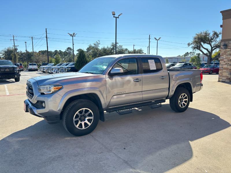Toyota Tacoma SR5 Double Cab Long Bed V6 6AT 2WD 2017