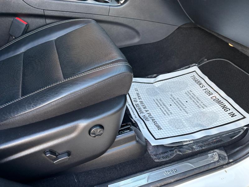 Jeep Grand Cherokee Limited 2WD 2021