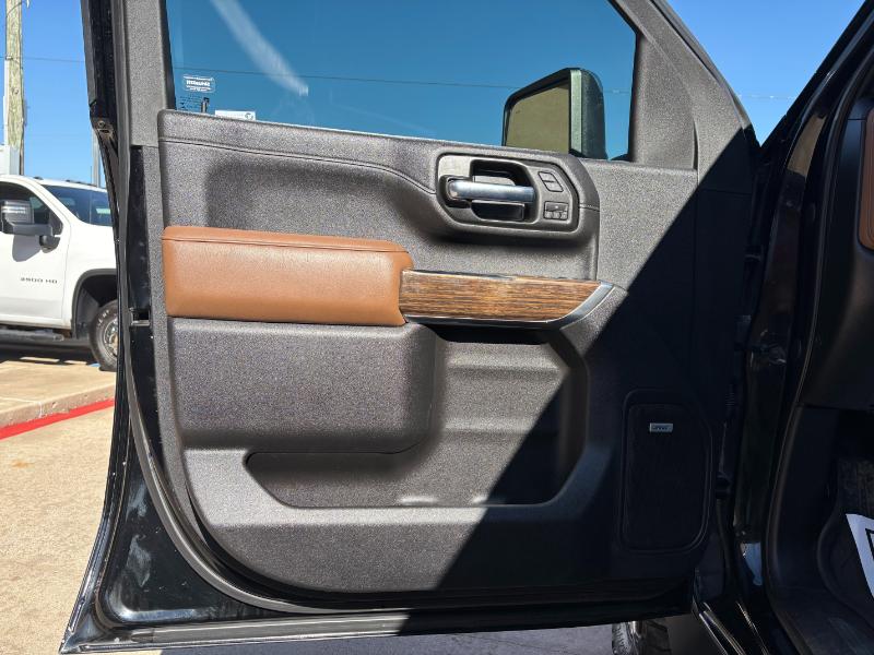 Chevrolet Silverado 2500HD High Country Crew Cab Long Box 4WD 2020