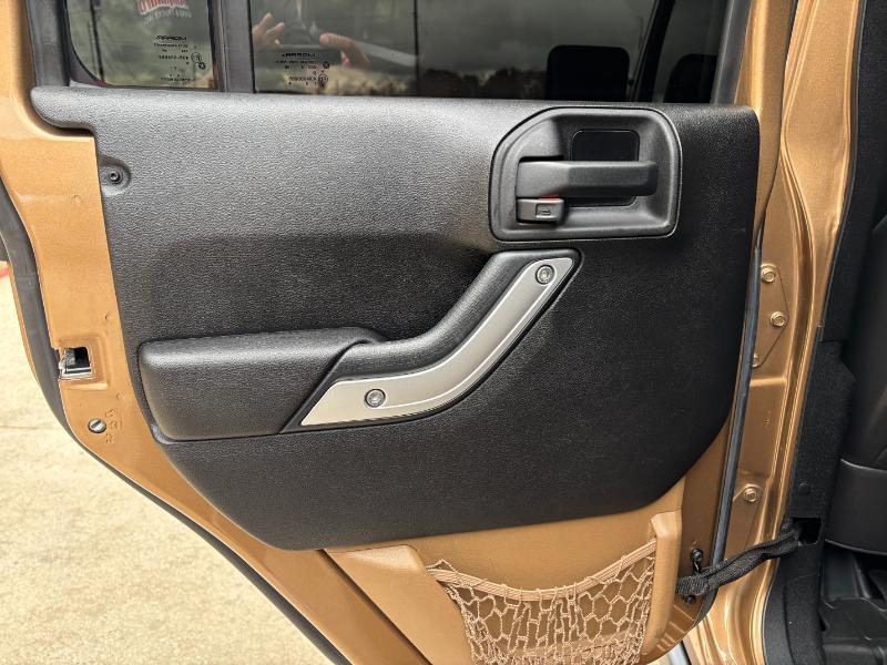 Jeep Wrangler Unlimited Rubicon 4WD 2015