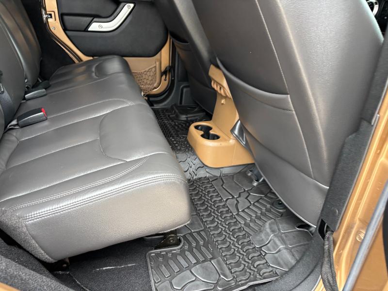 Jeep Wrangler Unlimited Rubicon 4WD 2015