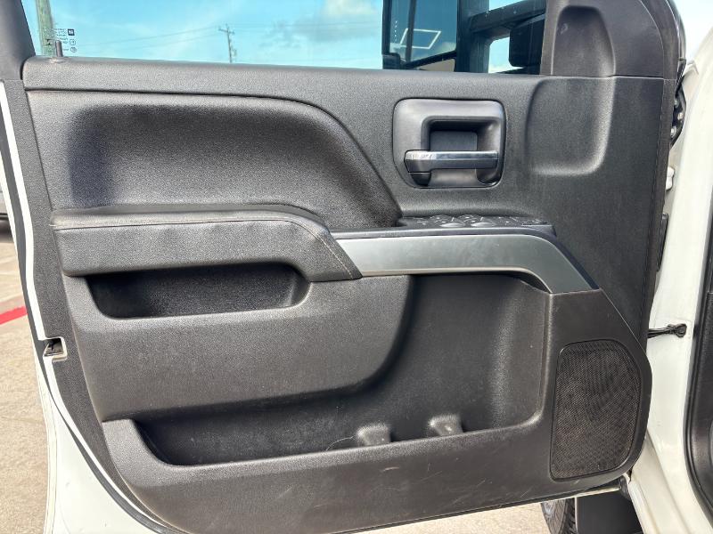 Chevrolet Silverado 2500HD LT Crew Cab 2WD 2016