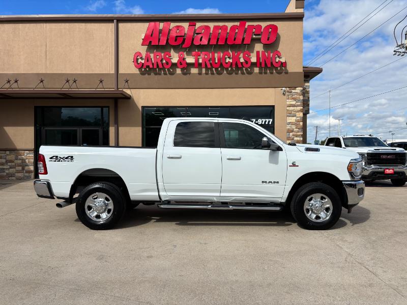 RAM 2500 Tradesman Crew Cab SWB 4WD 2022
