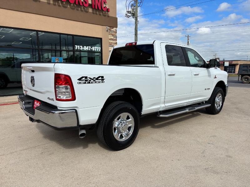 RAM 2500 Tradesman Crew Cab SWB 4WD 2022