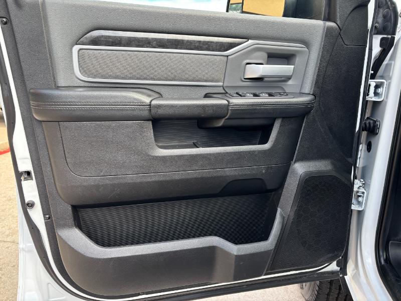 RAM 2500 Tradesman Crew Cab SWB 4WD 2022