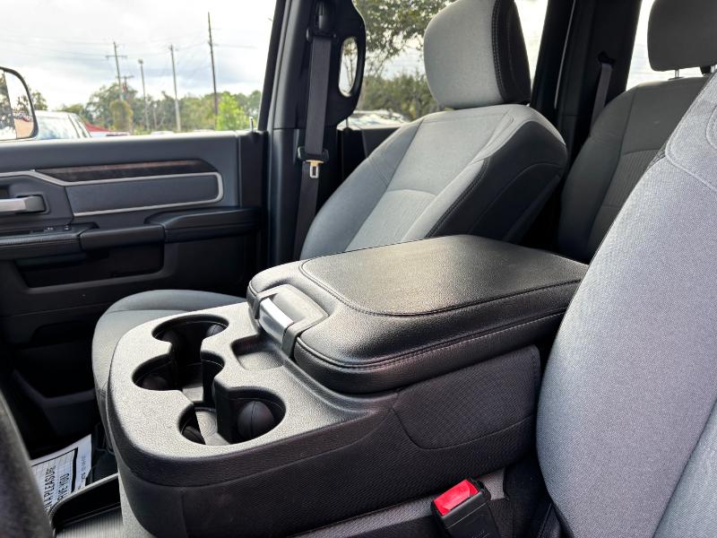 RAM 2500 Tradesman Crew Cab SWB 4WD 2022