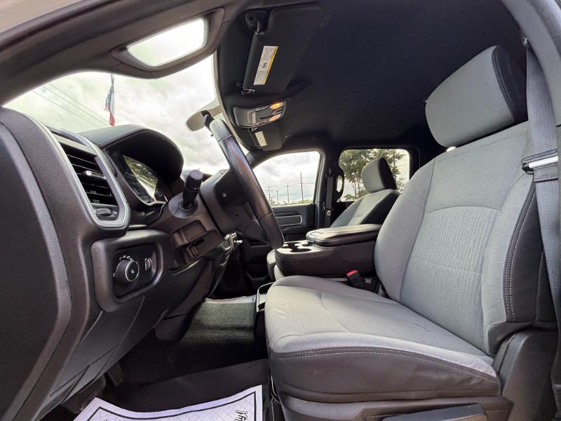 RAM 2500 Tradesman Crew Cab SWB 4WD 2022