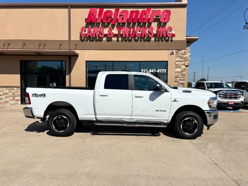 RAM 2500 Tradesman Crew Cab SWB 4WD 2022
