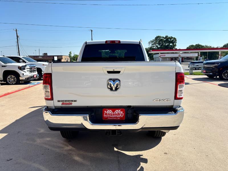 RAM 2500 Tradesman Crew Cab SWB 4WD 2022