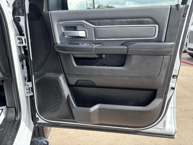 RAM 2500 Tradesman Crew Cab SWB 4WD 2022