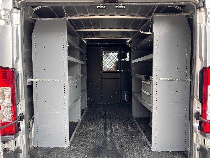 RAM Promaster 1500 Low Roof Tradesman 136-in. WB 2016