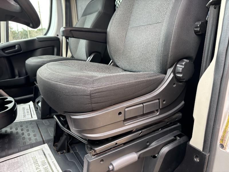 RAM Promaster 1500 Low Roof Tradesman 136-in. WB 2016