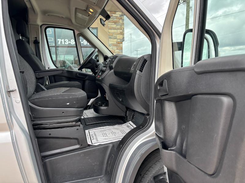 RAM Promaster 1500 Low Roof Tradesman 136-in. WB 2016