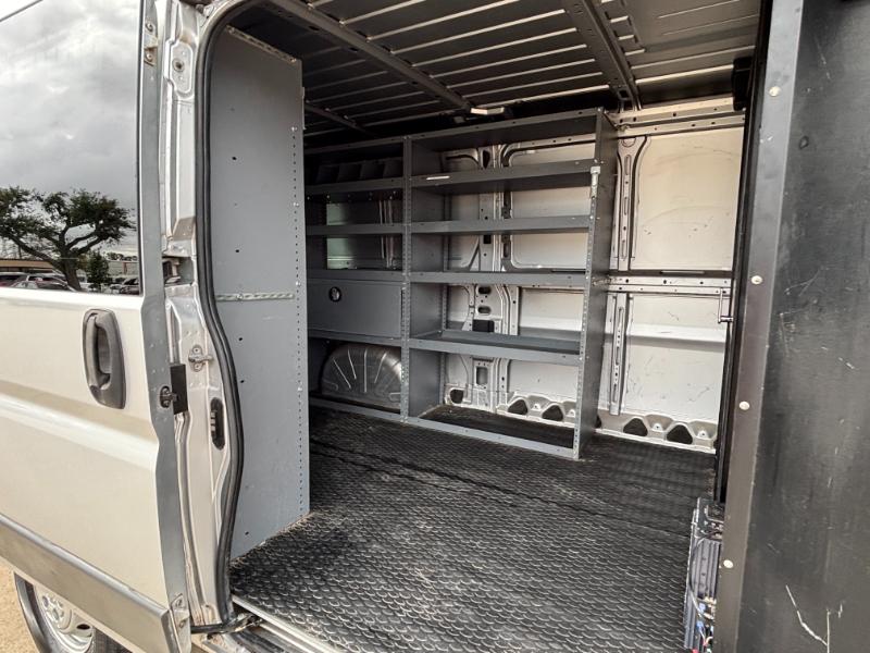 RAM Promaster 1500 Low Roof Tradesman 136-in. WB 2016